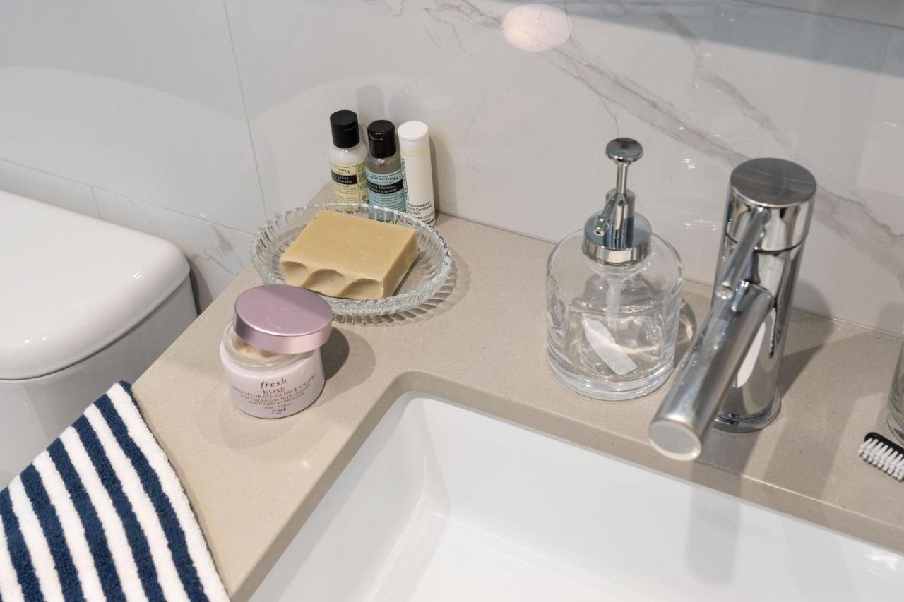 Hotel 2170 Lincoln Downtown Montreal Ngoại thất bức ảnh
