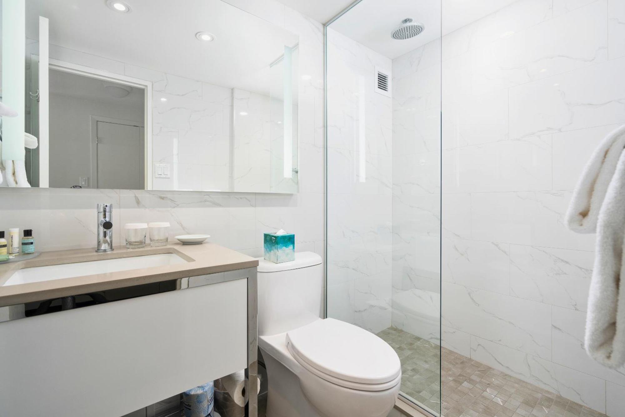 Hotel 2170 Lincoln Downtown Montreal Ngoại thất bức ảnh